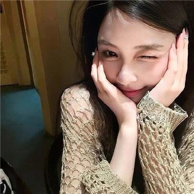 四月的女儿海报